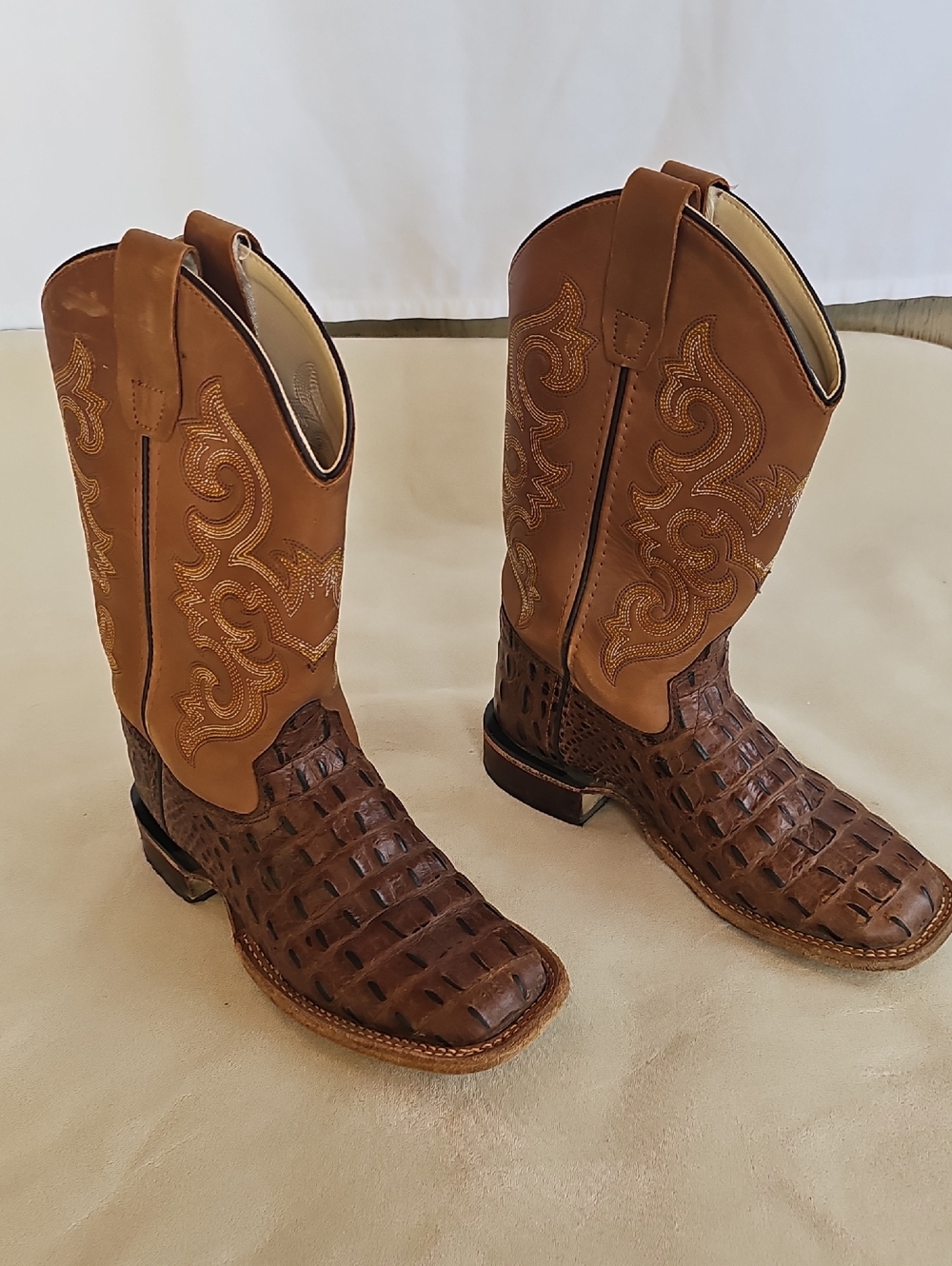 Old West Tan and Brown Kids Western Pull-On Boots Size 3.5